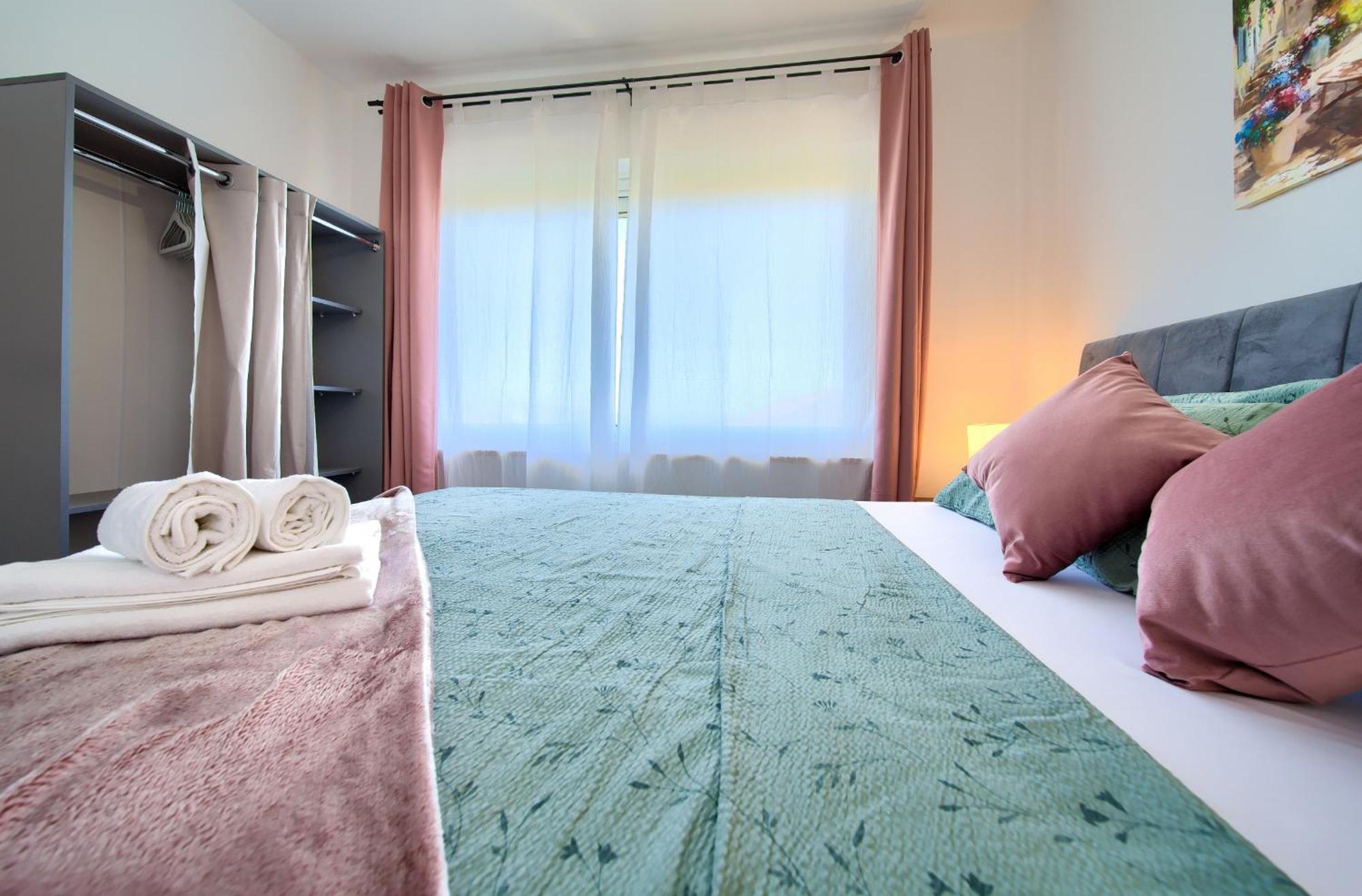 Apartment Lela Krk Town Esterno foto