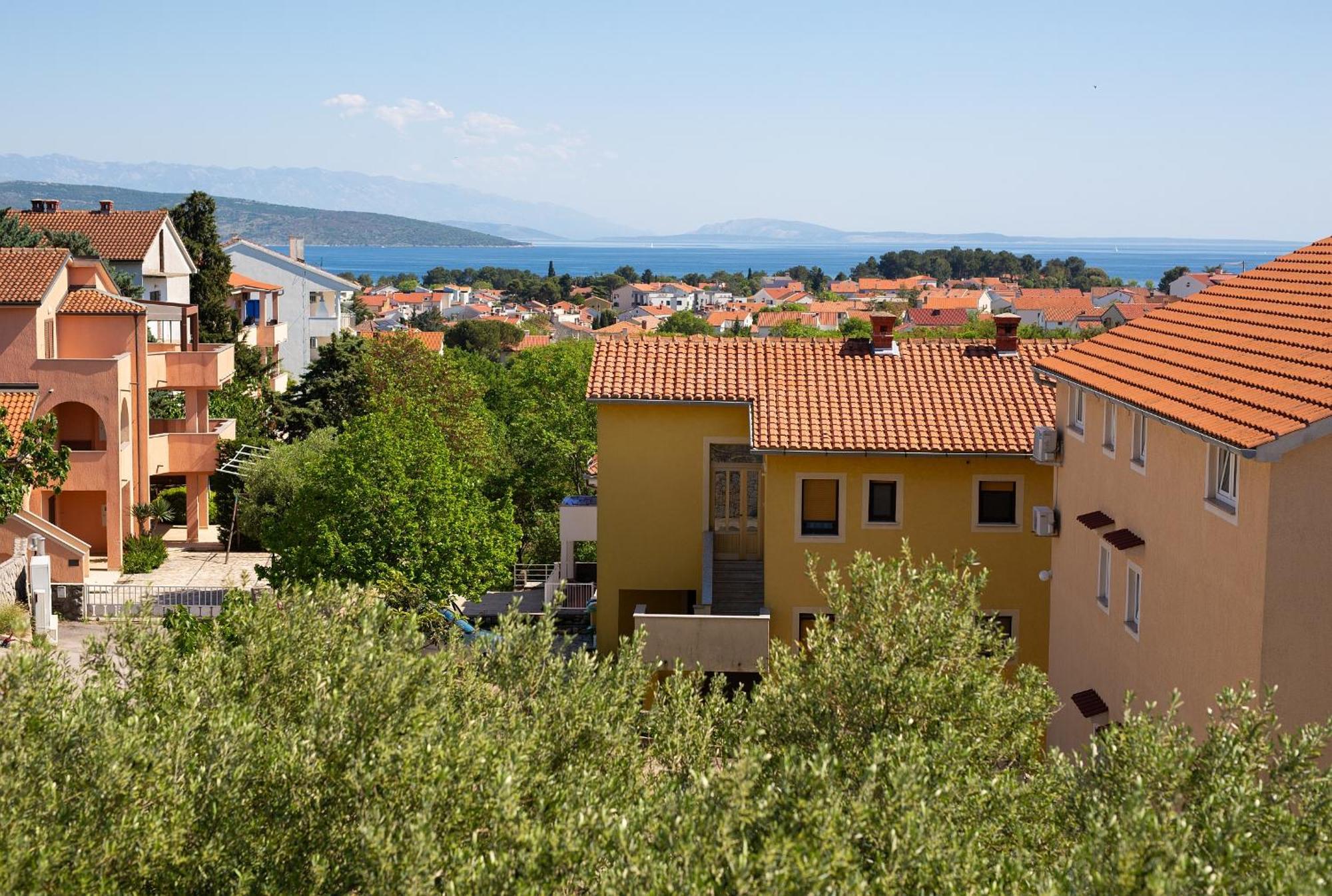 Apartment Lela Krk Town Esterno foto