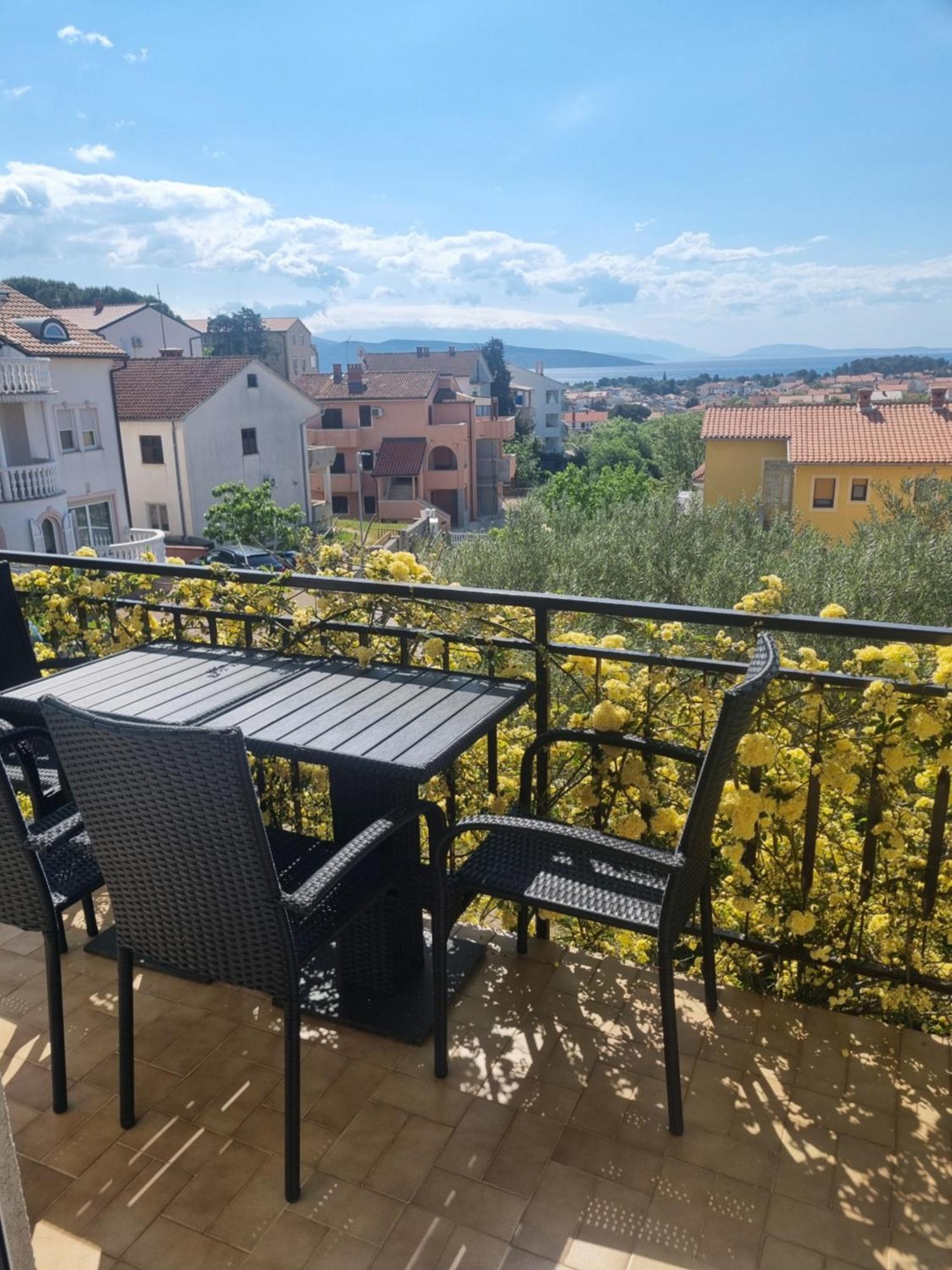 Apartment Lela Krk Town Esterno foto